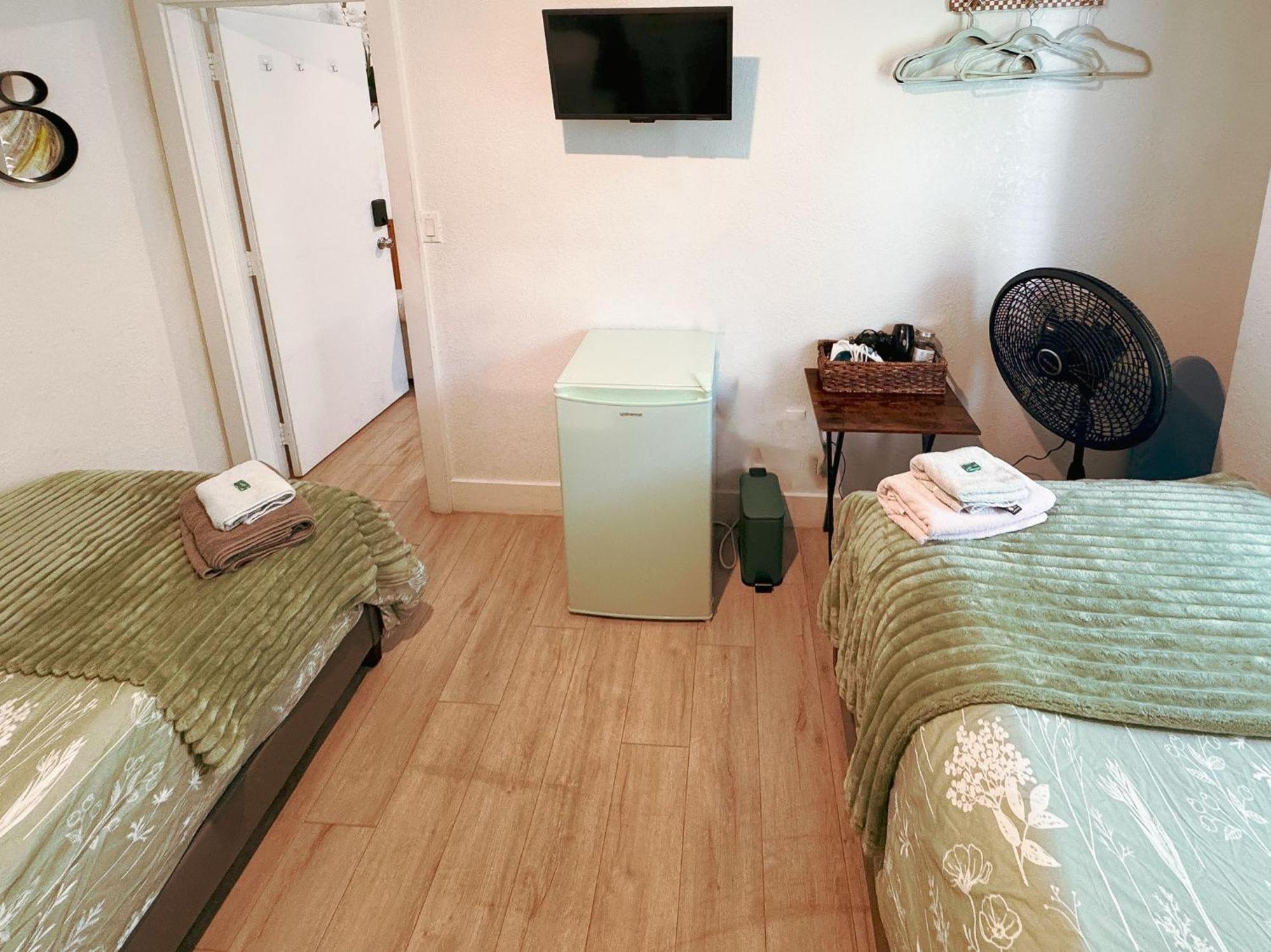 Deluxe Room In Best Location Miami In A 2 Bedrooms Unit - Parking, Laundry And Luggage Storage Exterior foto